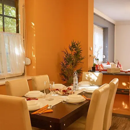 Centrum Luxus *