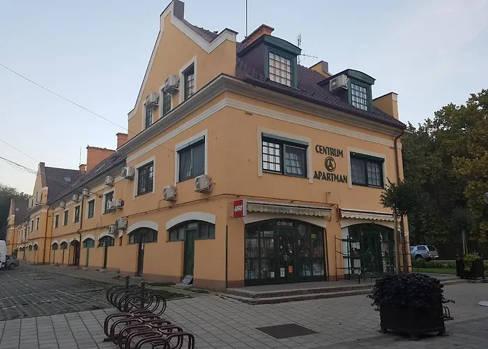 Centrum Luxus *
